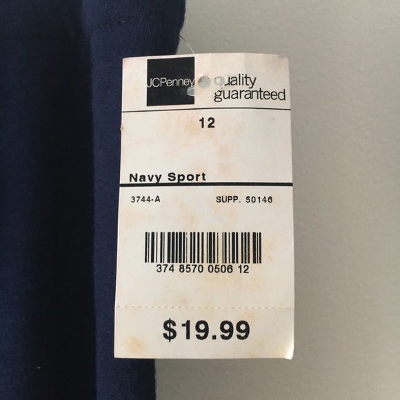 NWT Navy Flowy Capris - Picture 4 of 5